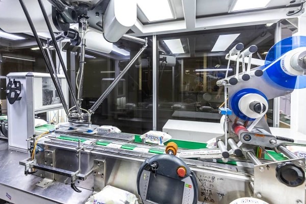 Смотрите, как делают белорусские подгузники для детей и взрослых Смотрите, как делают белорусские подгузники для детей и взрослых