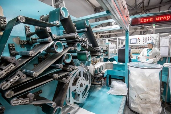 Смотрите, как делают белорусские подгузники для детей и взрослых Смотрите, как делают белорусские подгузники для детей и взрослых