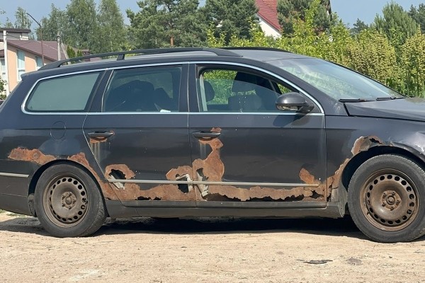 Парень реанимировал автомобильный «труп». На восстановление Passat B6 ушло $1300 Парень реанимировал автомобильный «труп». На восстановление Passat B6 ушло $1300