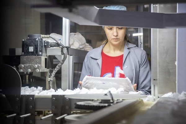 Смотрите, как делают белорусские подгузники для детей и взрослых Смотрите, как делают белорусские подгузники для детей и взрослых