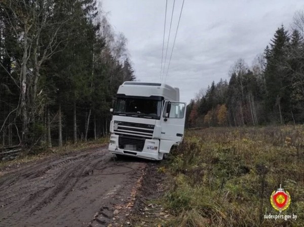 Мужчина угнал седельный тягач, чтобы проведать даму сердца Мужчина угнал седельный тягач, чтобы проведать даму сердца