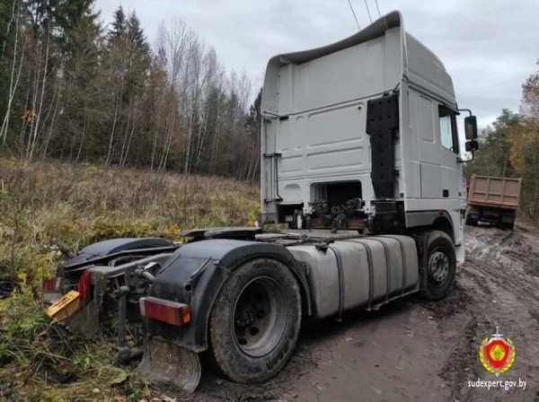 Мужчина угнал седельный тягач, чтобы проведать даму сердца Мужчина угнал седельный тягач, чтобы проведать даму сердца