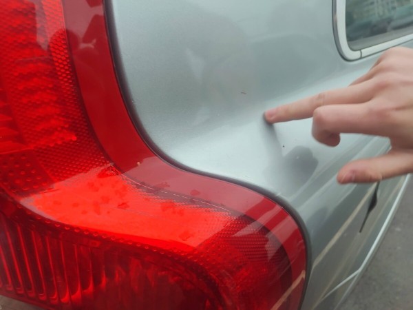 Год не может расстаться с машиной. Белорус продаёт 15-летний Volvo XC90, а никто не берёт! Почему? Год не может расстаться с машиной. Белорус продаёт 15-летний Volvo XC90, а никто не берёт! Почему?