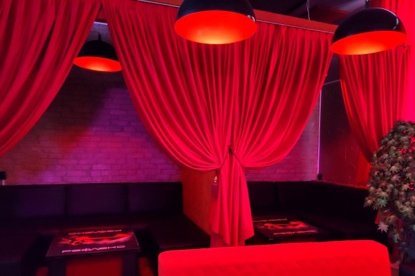 Не пропусти жаркую НОВОГОДНЮЮ вечеринку в ночном клубе «Reflex» в Бресте Не пропусти жаркую НОВОГОДНЮЮ вечеринку в ночном клубе «Reflex» в Бресте