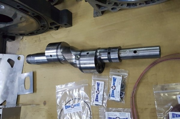 Белорус восстановил роторную Mazda RX7. Как она у него оказалась?