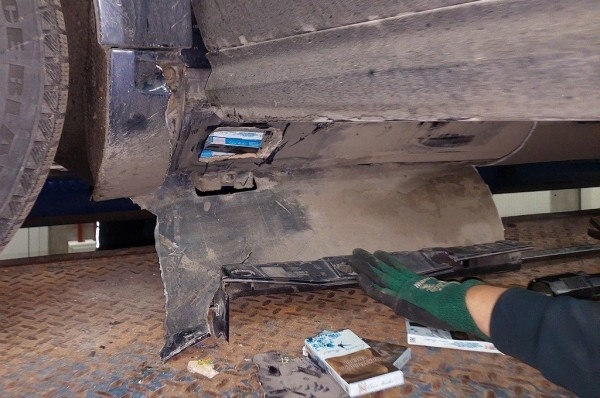 Белорус смог провезти нелегальный груз за границу, но вскоре «запрещенку» в тайниках нашла собака пограничников Белорус смог провезти нелегальный груз за границу, но вскоре «запрещенку» в тайниках нашла собака пограничников