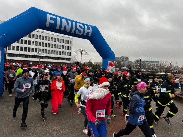 В Бресте прошел новогодний пробег В Бресте прошел новогодний пробег