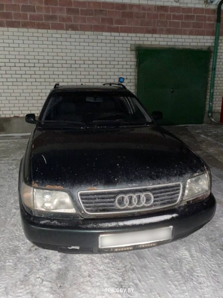 Оператора беспилотника пограничники нашли у границы с помощью служебной собаки Оператора беспилотника пограничники нашли у границы с помощью служебной собаки