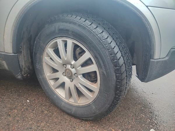 Год не может расстаться с машиной. Белорус продаёт 15-летний Volvo XC90, а никто не берёт! Почему? Год не может расстаться с машиной. Белорус продаёт 15-летний Volvo XC90, а никто не берёт! Почему?