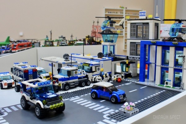 Полезный и увлекательный досуг для вашего ребенка. Больше двух сотен наборов Лего, конструкторы-гиганты, лего-пазлы, электропогрузчик, Play Station и многое другое в «ЛЕГАПОЛИС» в Бресте Полезный и увлекательный досуг для вашего ребенка. Больше двух сотен наборов Лего, конструкторы-гиганты, лего-пазлы, электропогрузчик, Play Station и многое другое в «ЛЕГАПОЛИС» в Бресте