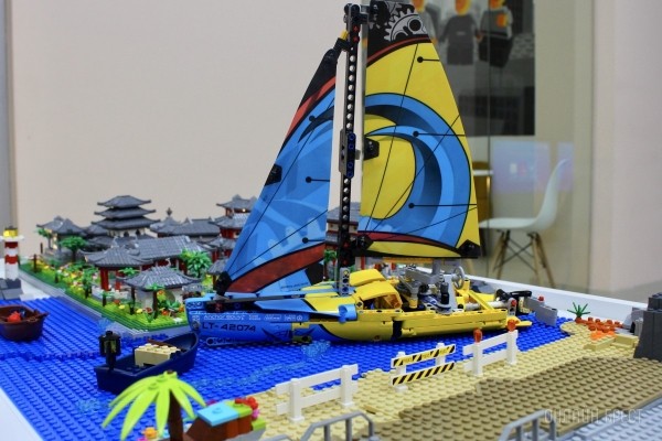 Полезный и увлекательный досуг для вашего ребенка. Больше двух сотен наборов Лего, конструкторы-гиганты, лего-пазлы, электропогрузчик, Play Station и многое другое в «ЛЕГАПОЛИС» в Бресте Полезный и увлекательный досуг для вашего ребенка. Больше двух сотен наборов Лего, конструкторы-гиганты, лего-пазлы, электропогрузчик, Play Station и многое другое в «ЛЕГАПОЛИС» в Бресте