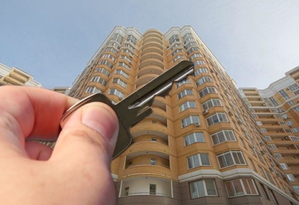 Пришлось продать квартиру: белорус 7 лет не платил алименты Пришлось продать квартиру: белорус 7 лет не платил алименты