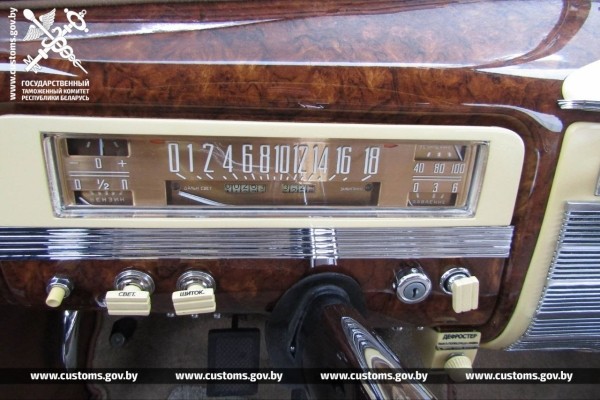 Из Беларуси в Литву пытались вывезти раритетное авто стоимостью более 600 тыс. рублей