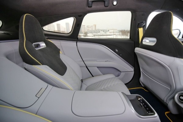 «Когда грянули морозы, заряда гарантированно хватало на 400 км». Белорус о владении роскошным «китайцем» Avatr 11