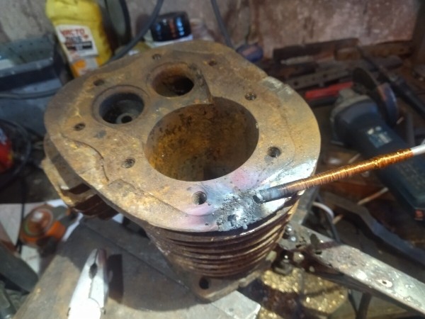 «По фотографиям сделал станок для оплётки тросов». Белорус показал реставрированный мотоцикл М-72Н 1958 г. в. «По фотографиям сделал станок для оплётки тросов». Белорус показал реставрированный мотоцикл М-72Н 1958 г. в.