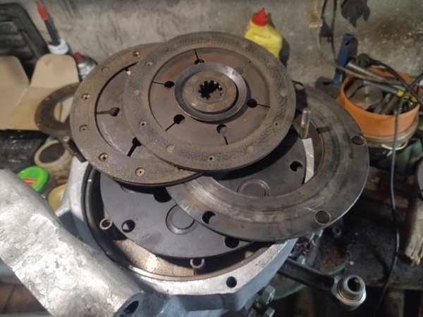 «По фотографиям сделал станок для оплётки тросов». Белорус показал реставрированный мотоцикл М-72Н 1958 г. в. «По фотографиям сделал станок для оплётки тросов». Белорус показал реставрированный мотоцикл М-72Н 1958 г. в.