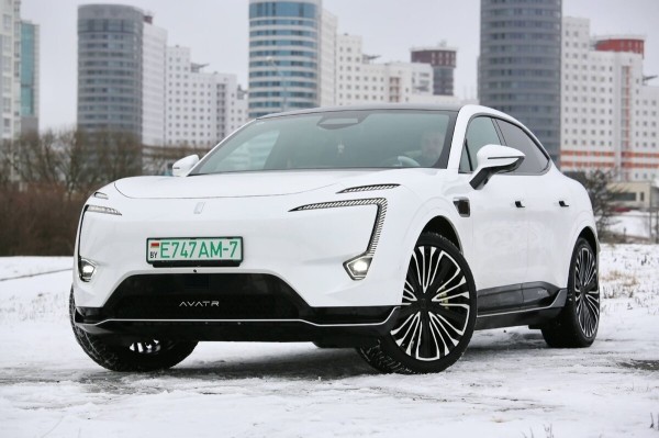 «Когда грянули морозы, заряда гарантированно хватало на 400 км». Белорус о владении роскошным «китайцем» Avatr 11