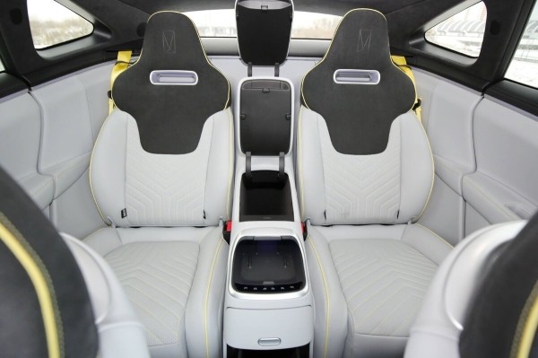 «Когда грянули морозы, заряда гарантированно хватало на 400 км». Белорус о владении роскошным «китайцем» Avatr 11