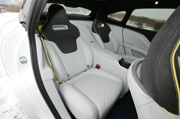 «Когда грянули морозы, заряда гарантированно хватало на 400 км». Белорус о владении роскошным «китайцем» Avatr 11