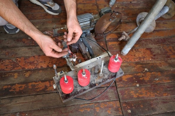 «По фотографиям сделал станок для оплётки тросов». Белорус показал реставрированный мотоцикл М-72Н 1958 г. в. «По фотографиям сделал станок для оплётки тросов». Белорус показал реставрированный мотоцикл М-72Н 1958 г. в.