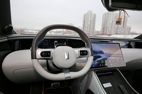 «Когда грянули морозы, заряда гарантированно хватало на 400 км». Белорус о владении роскошным «китайцем» Avatr 11