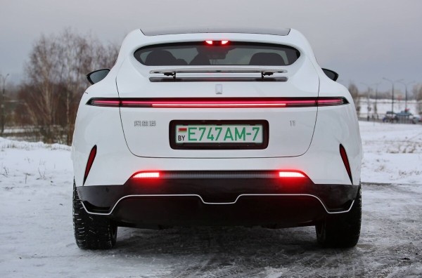 «Когда грянули морозы, заряда гарантированно хватало на 400 км». Белорус о владении роскошным «китайцем» Avatr 11