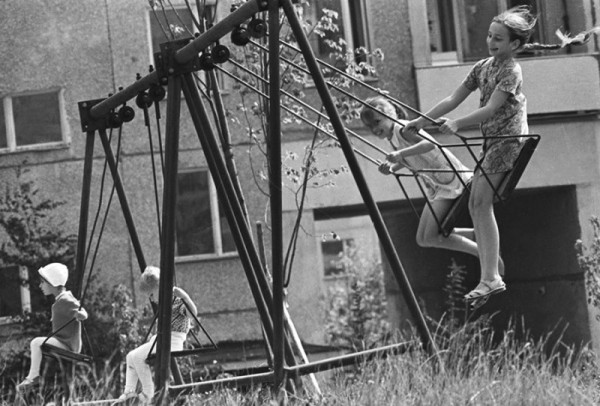 Детство без гаджетов: рассказываем о забытых играх советских дворов Детство без гаджетов: рассказываем о забытых играх советских дворов