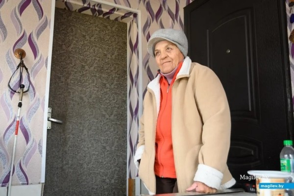 Как 75-летняя белоруска пережила клиническую смерть, потеряла дом при пожаре, ослепла, но сохранила оптимизм Как 75-летняя белоруска пережила клиническую смерть, потеряла дом при пожаре, ослепла, но сохранила оптимизм