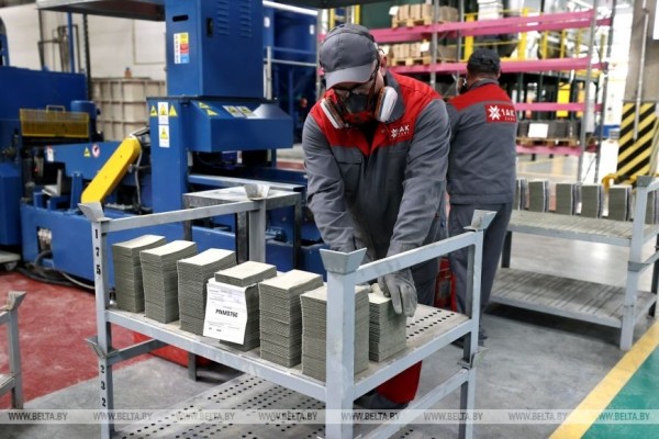 В Пинске построят завод по созданию элементов для АКБ и расширят производство батарей В Пинске построят завод по созданию элементов для АКБ и расширят производство батарей