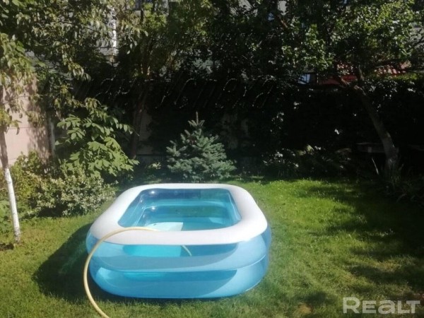 На этой улице Бреста располагаются самые дорогие дома города. Посмотрели, что тут продается