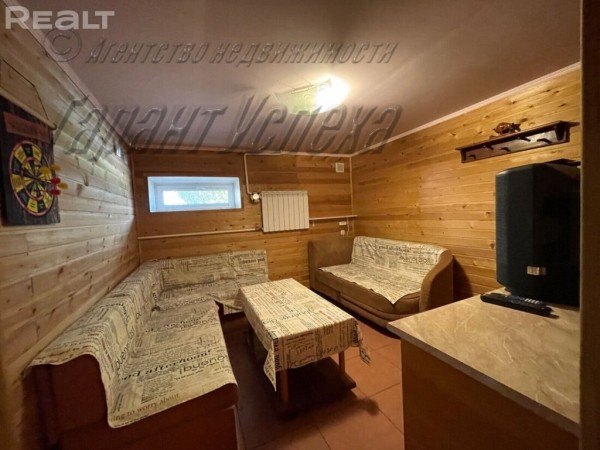 На этой улице Бреста располагаются самые дорогие дома города. Посмотрели, что тут продается