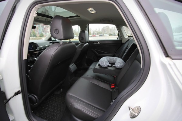 «Муж подарил Countryman и Jetta!» Белоруска рассказала об опыте эксплуатации моделей и дорогих презентах в семье «Муж подарил Countryman и Jetta!» Белоруска рассказала об опыте эксплуатации моделей и дорогих презентах в семье