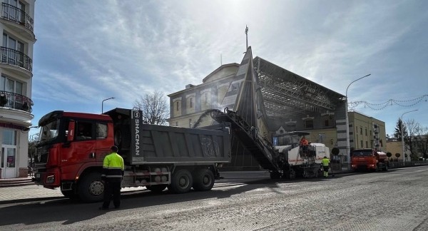 Брест к майским праздникам обновляет центральные улицы