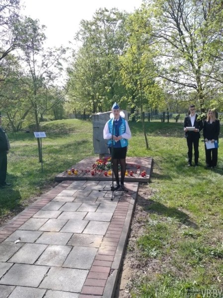 В Бресте почтили память узников концлагерей В Бресте почтили память узников концлагерей