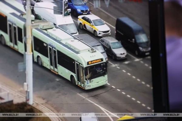 «А вы откуда знаете, что у нас ДТП?» У ГАИ появился новый отдел мониторинга «А вы откуда знаете, что у нас ДТП?» У ГАИ появился новый отдел мониторинга