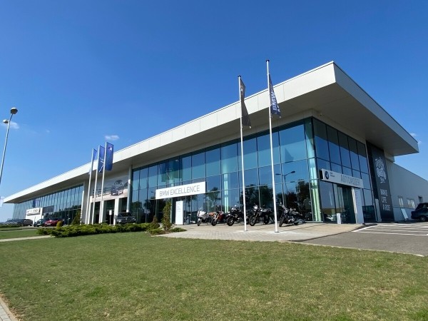 Белорусская фирма купила BMW iX и устала чинить авто. Дилер: «Подтверждения каких-либо неисправностей нет» Белорусская фирма купила BMW iX и устала чинить авто. Дилер: «Подтверждения каких-либо неисправностей нет»