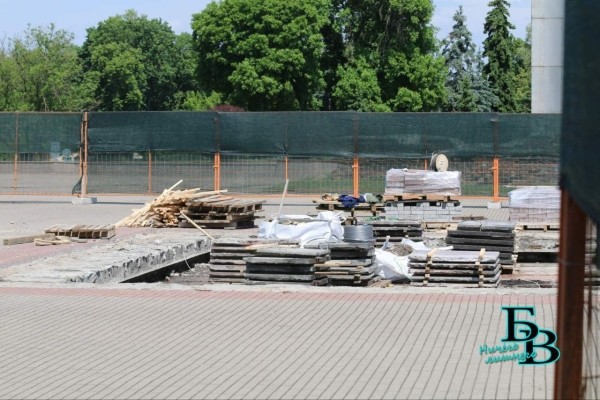 Начался ремонт у Вечного огня в Брестской крепости Начался ремонт у Вечного огня в Брестской крепости