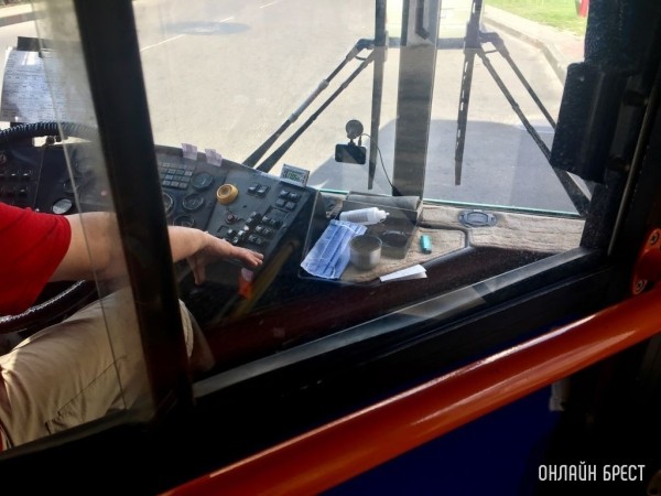 В Бресте изменяется расписание автобусов № 12, № 22, № 24 и № 77. Маршрут № 33 закрывают до осени