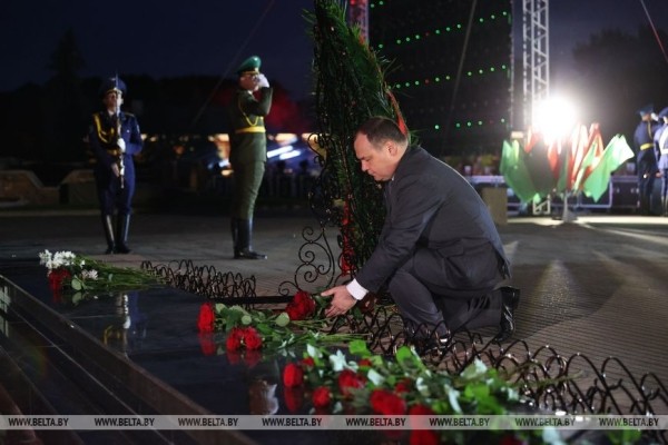 Около 20 тыс. человек стали участниками митинга-реквиема в Брестской крепости Около 20 тыс. человек стали участниками митинга-реквиема в Брестской крепости