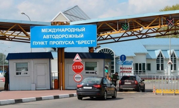 Движение через белорусско-польскую границу возобновлено Движение через белорусско-польскую границу возобновлено