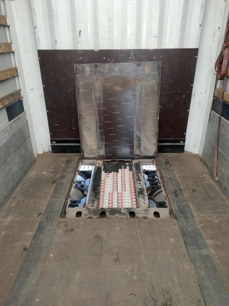 Литовцы нашли в фуре из Беларуси NZ Gold на 3,2 тыс евро. А минимальный штраф составит 3,5 тыс евро Литовцы нашли в фуре из Беларуси NZ Gold на 3,2 тыс евро. А минимальный штраф составит 3,5 тыс евро