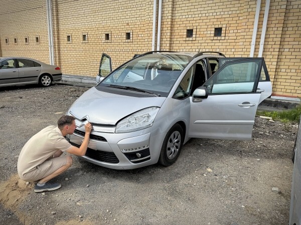 Изучаем с подборщиком, что можно купить за $12 000 «без пробега по РБ» Изучаем с подборщиком, что можно купить за $12 000 «без пробега по РБ»