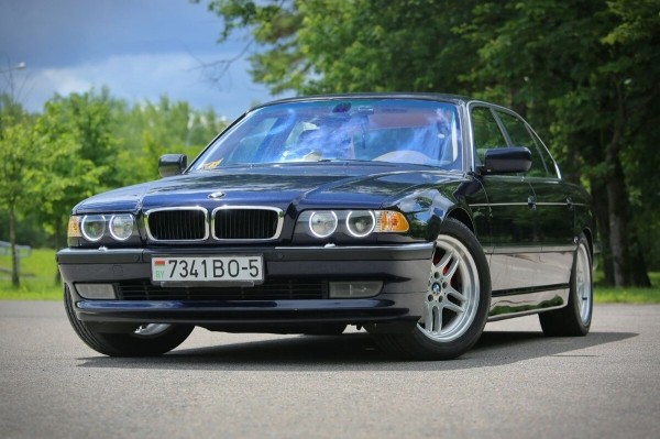 BMW 740iL (E38) в руках белоруса: «Затраты на содержание — информация не для слабонервных» BMW 740iL (E38) в руках белоруса: «Затраты на содержание — информация не для слабонервных»