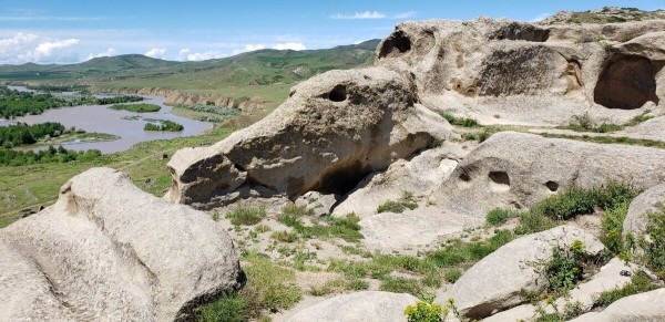 В Грузию на Buick Encore. Семья из Беларуси проехала 6 600 км — во сколько обошлось такое путешествие? В Грузию на Buick Encore. Семья из Беларуси проехала 6 600 км — во сколько обошлось такое путешествие?