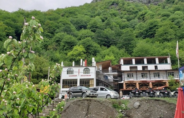 В Грузию на Buick Encore. Семья из Беларуси проехала 6 600 км — во сколько обошлось такое путешествие? В Грузию на Buick Encore. Семья из Беларуси проехала 6 600 км — во сколько обошлось такое путешествие?