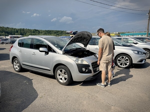 Изучаем с подборщиком, что можно купить за $12 000 «без пробега по РБ» Изучаем с подборщиком, что можно купить за $12 000 «без пробега по РБ»