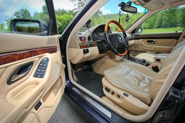 BMW 740iL (E38) в руках белоруса: «Затраты на содержание — информация не для слабонервных» BMW 740iL (E38) в руках белоруса: «Затраты на содержание — информация не для слабонервных»