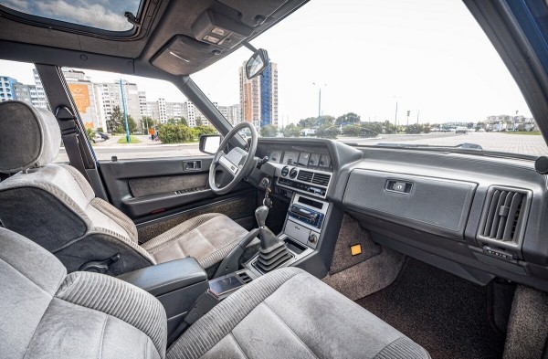 Это судьба! Брестчанин спустя 20 лет вернул и восстановил свою Mazda 929 из 80-х Это судьба! Брестчанин спустя 20 лет вернул и восстановил свою Mazda 929 из 80-х