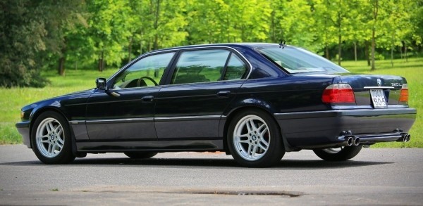 BMW 740iL (E38) в руках белоруса: «Затраты на содержание — информация не для слабонервных» BMW 740iL (E38) в руках белоруса: «Затраты на содержание — информация не для слабонервных»