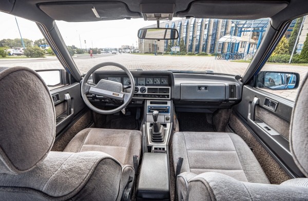 Это судьба! Брестчанин спустя 20 лет вернул и восстановил свою Mazda 929 из 80-х Это судьба! Брестчанин спустя 20 лет вернул и восстановил свою Mazda 929 из 80-х